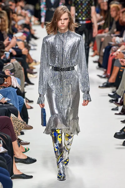 Look 35
